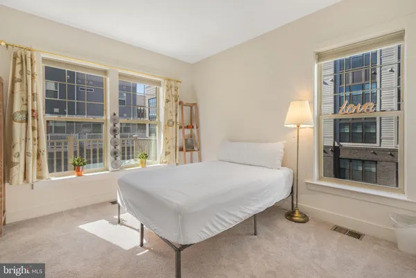 $4,200 | 813 Rockwell Avenue, Unit 813, Gaithersburg, MD 20878