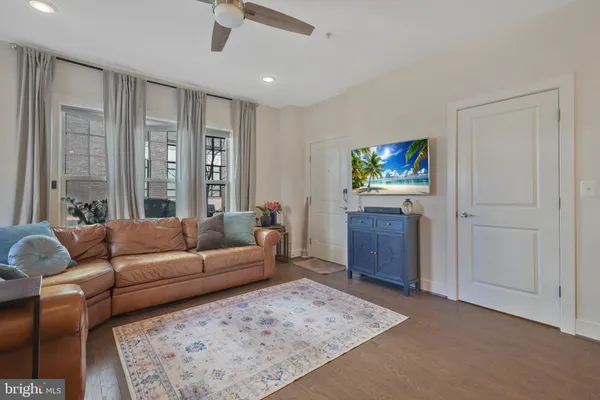 $4,200 | 813 Rockwell Avenue, Unit 813, Gaithersburg, MD 20878