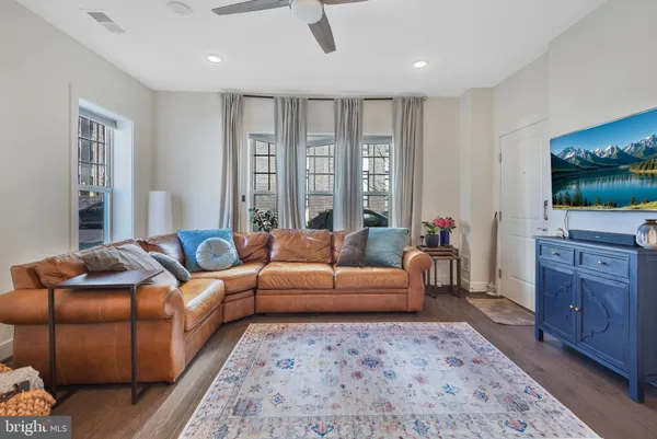 $4,200 | 813 Rockwell Avenue, Unit 813, Gaithersburg, MD 20878