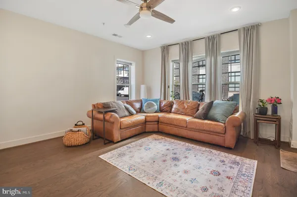 $4,200 | 813 Rockwell Avenue, Unit 813, Gaithersburg, MD 20878