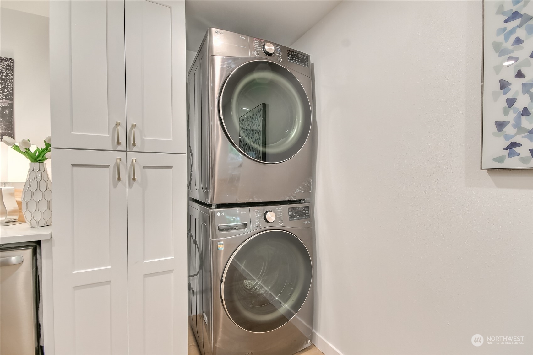 3102 Morrison Road West University Place, WA 98466 - Photo 32 of 36 a utility room with dryer and washer