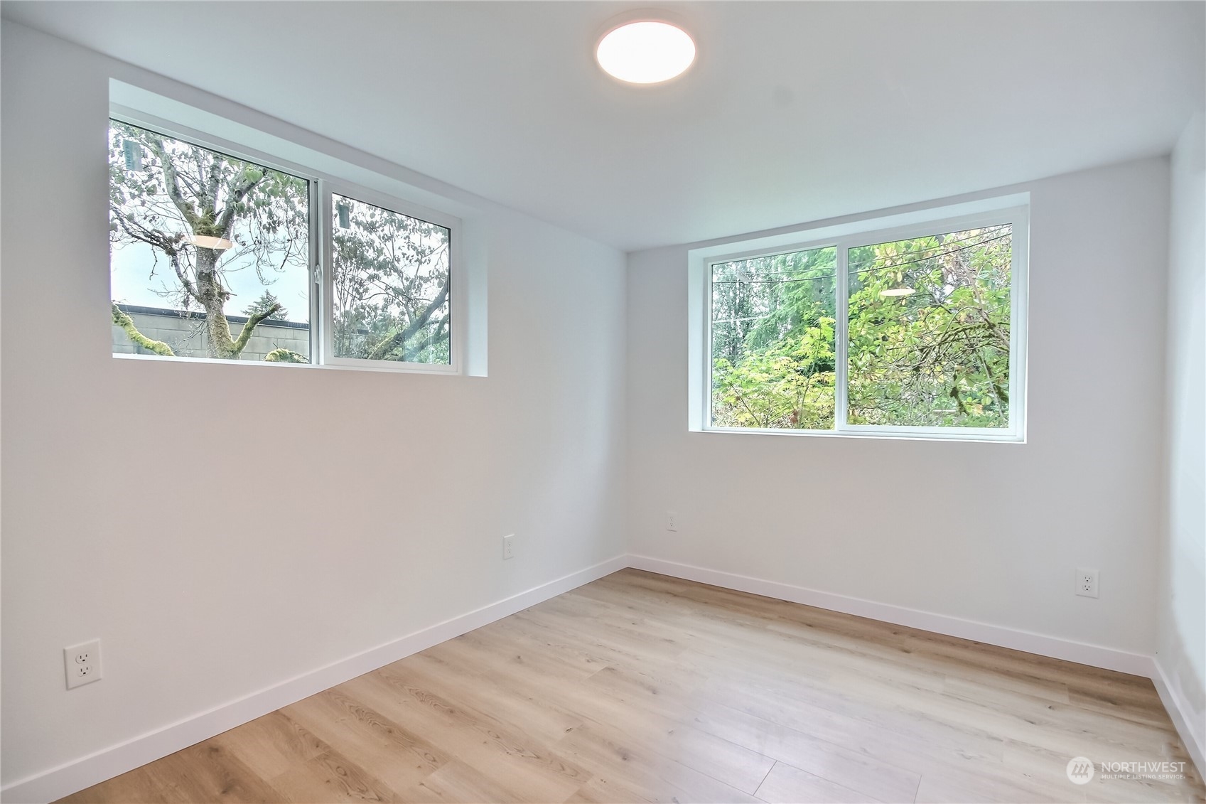 3102 Morrison Road West University Place, WA 98466 - Photo 35 of 36 an empty room with a window