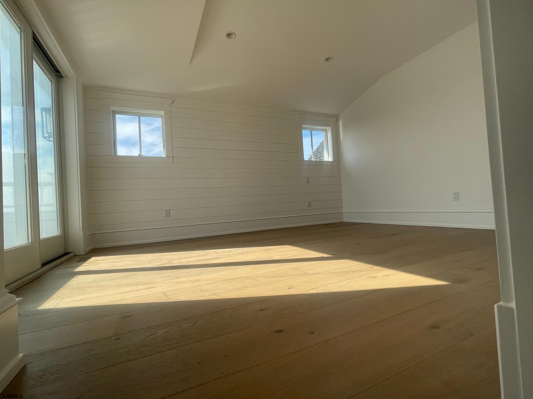 481 7th Street Avalon, NJ 08202 - Photo 35 of 51 a view of room with window