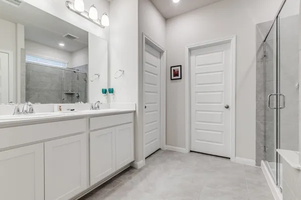 $319,999 | 17514 Rosette Grass Drive, Conroe, TX 77385