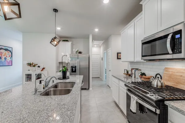 $319,999 | 17514 Rosette Grass Drive, Conroe, TX 77385