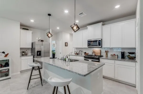 $319,999 | 17514 Rosette Grass Drive, Conroe, TX 77385