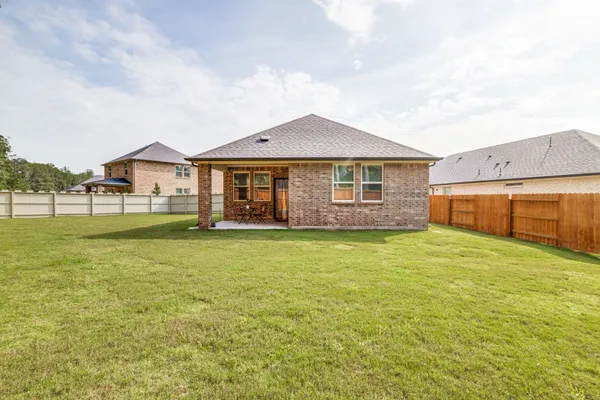 $319,999 | 17514 Rosette Grass Drive, Conroe, TX 77385
