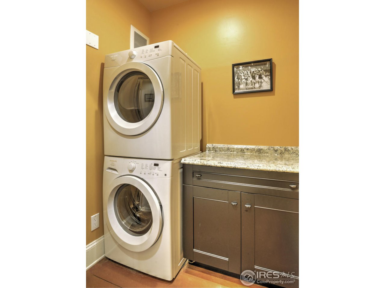 7010 Olde Stage Road Boulder, CO 80302 - Photo 29 of 31 a view of a washer and dryer