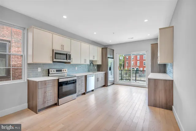 $849,900 | 1005 North Marshall Street, Philadelphia, PA 19123