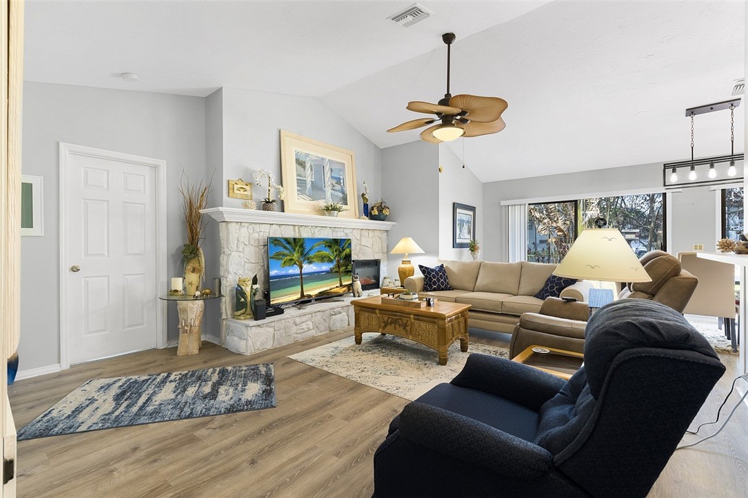 731 Timber Ridge Trail Southwest, Unit A Vero Beach, FL 32962 - Photo 11 of 36