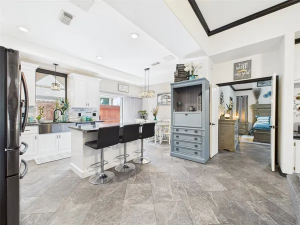 $2,950 | 203 Las Brisas Street, Kemah, TX 77565