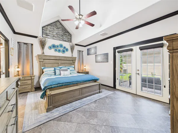 $2,950 | 203 Las Brisas Street, Kemah, TX 77565