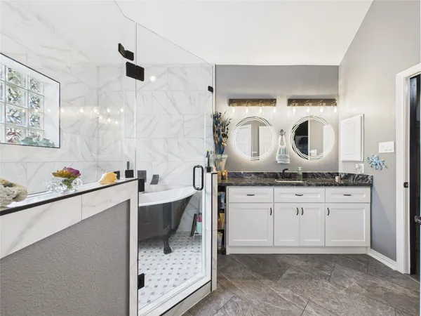 $2,950 | 203 Las Brisas Street, Kemah, TX 77565