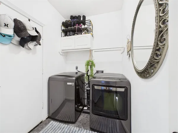 $2,950 | 203 Las Brisas Street, Kemah, TX 77565