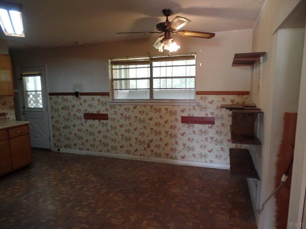 6510 Hampton Road Pensacola, FL 32505 - Photo 8 of 21