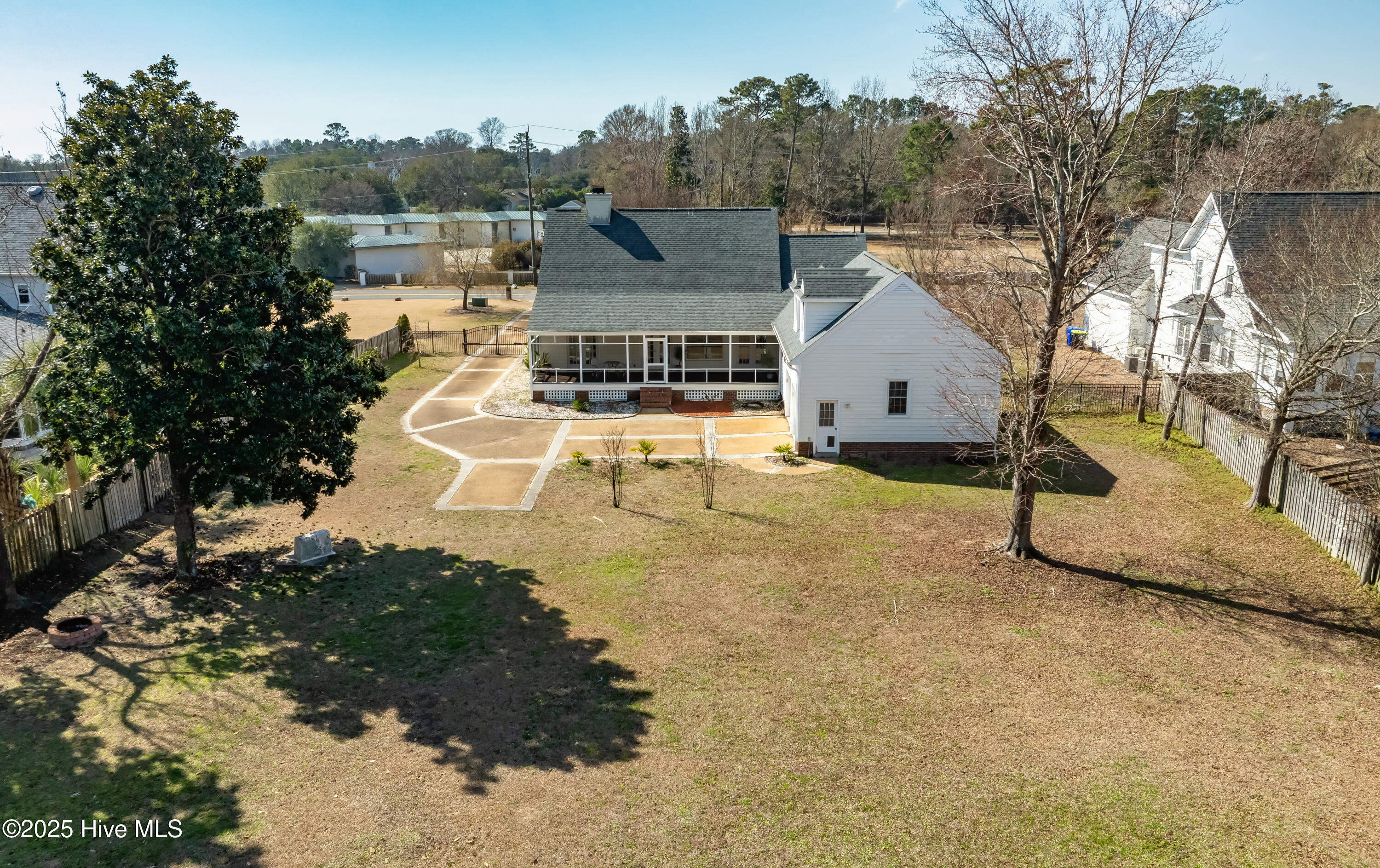 1307 Edgewater Club Road Wilmington, NC 28411 - Photo 5 of 55 Create your own backyard oasis with the size of this property!