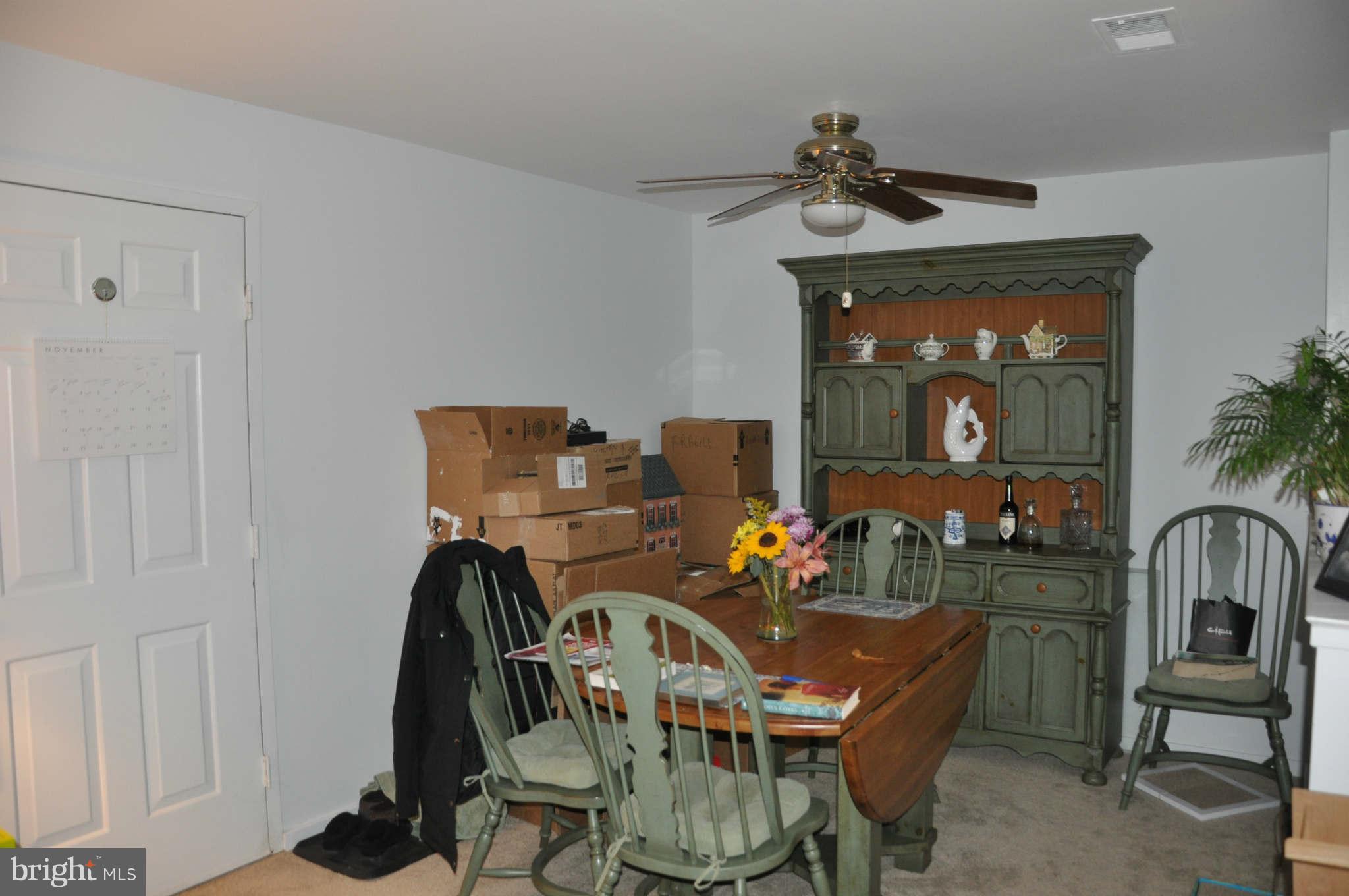 7707 A Lexton Place, Unit 40 Springfield, VA 22152 - Photo 5 of 16 Dining Room