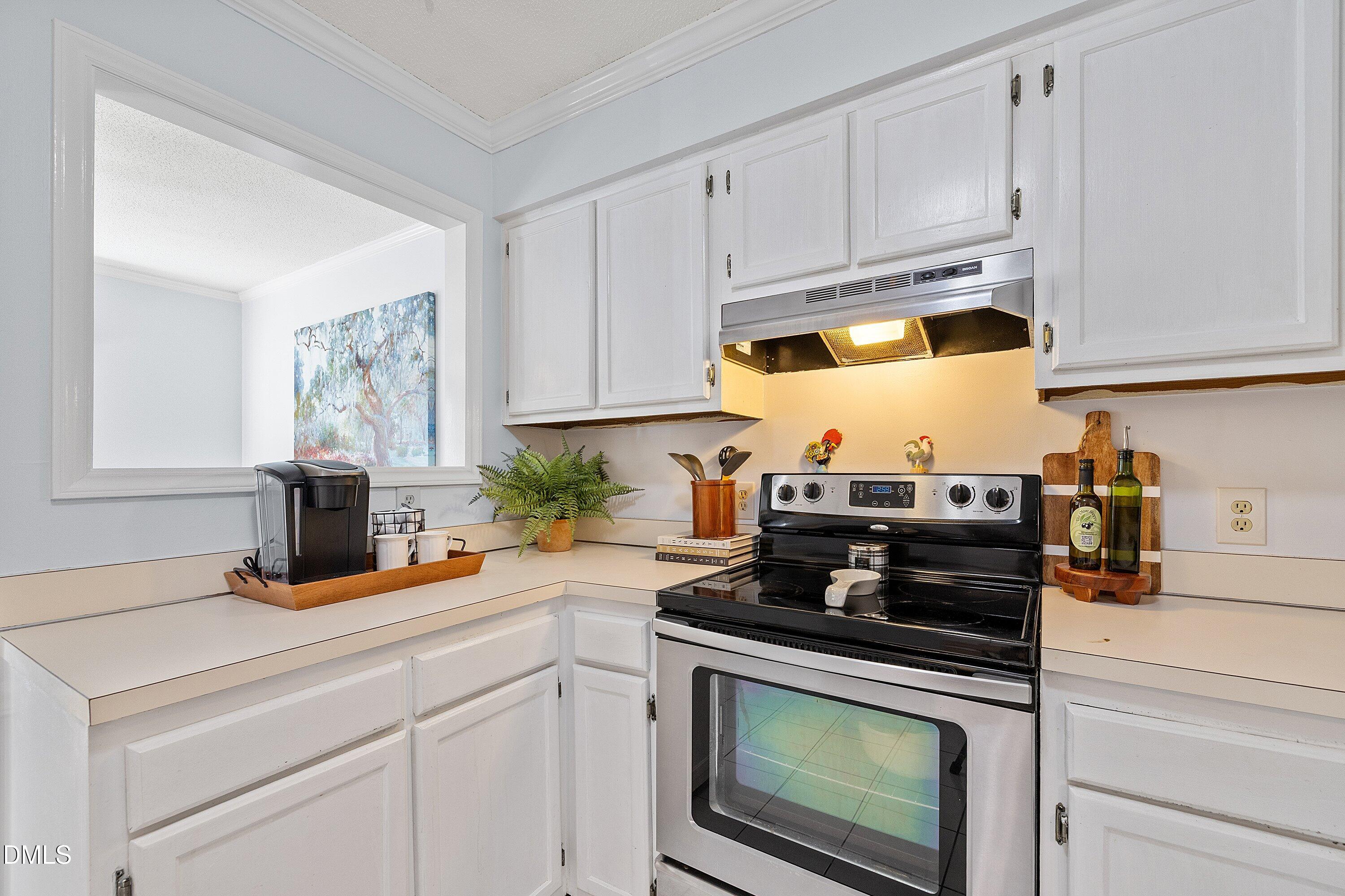 232 Wetherburn Lane Raleigh, NC 27615 - Photo 11 of 30 Kitchen