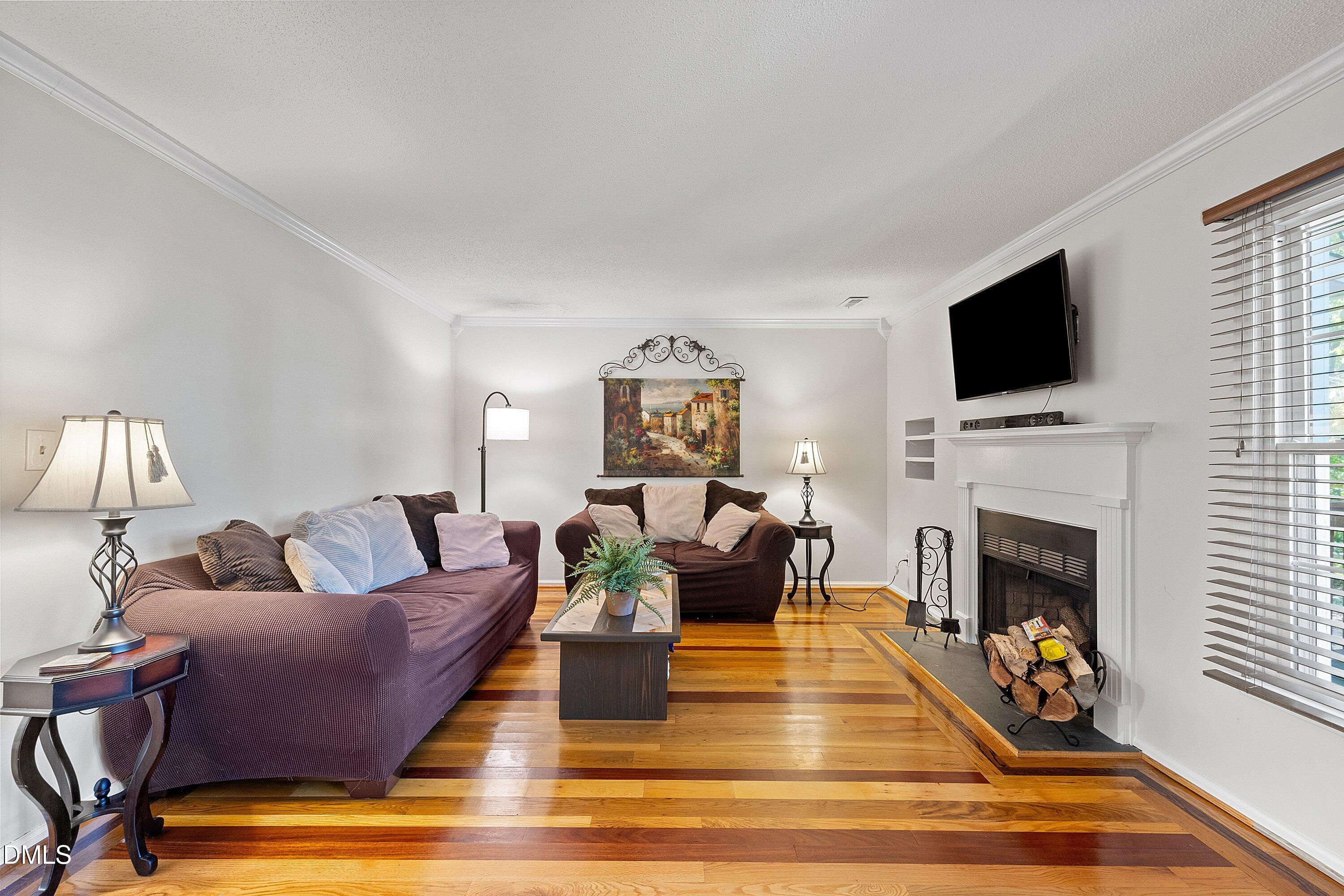 232 Wetherburn Lane Raleigh, NC 27615 - Photo 5 of 30 Living Room
