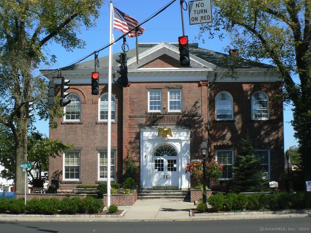 5 North Salem Road, Unit 203 Ridgefield, CT 06877 - Photo 15 of 16 Ridgefield Town Hall