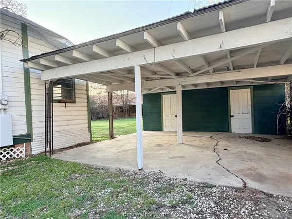 $174,999 | 236 8th Street, Somerville, TX 77879