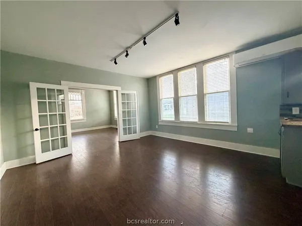 $174,999 | 236 8th Street, Somerville, TX 77879