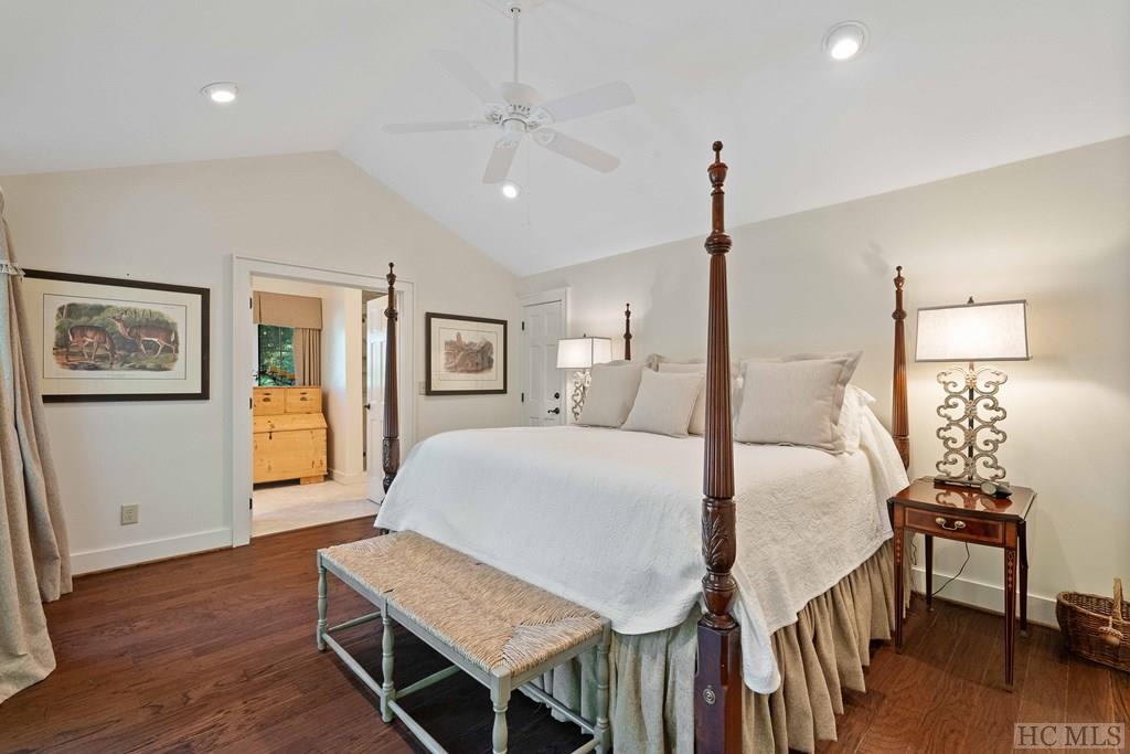 82 Azalea Road Highlands, NC 28741 - Photo 18 of 39 Gallery Image 18