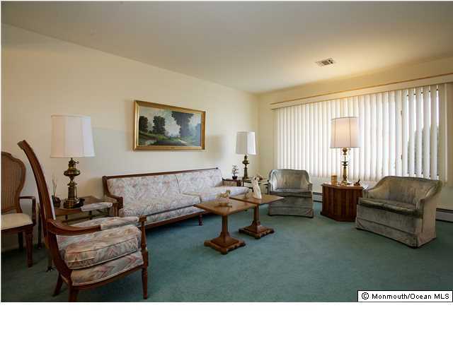 1 Garrett Road Toms River, NJ 08757 - Photo 3 of 16 Additional Photo