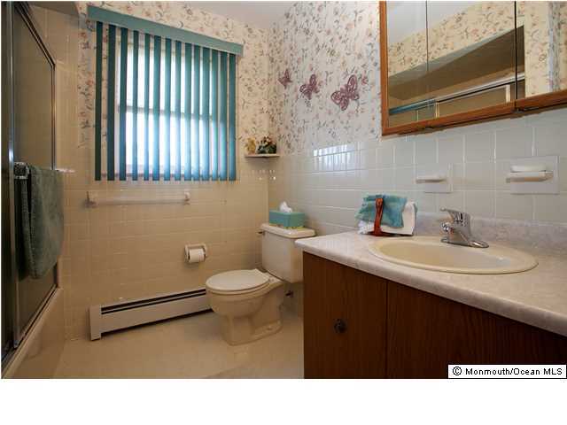 1 Garrett Road Toms River, NJ 08757 - Photo 8 of 16 Additional Photo