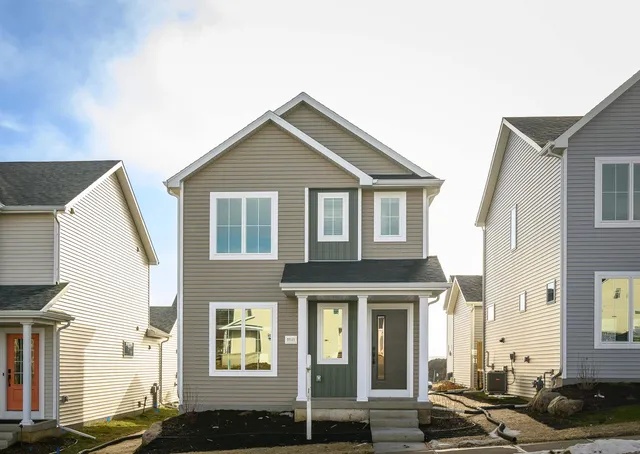 $459,900 | 7711 Starnova, Madison, WI 53719