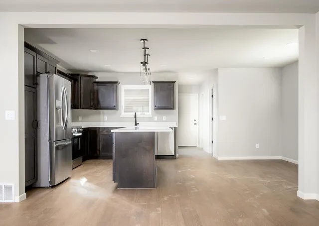 $459,900 | 7711 Starnova, Madison, WI 53719