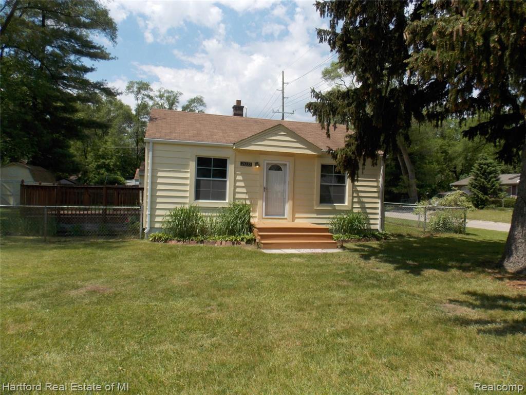 21235 Rensselaer Street Farmington Hills, MI 48336 - Photo 1 of 17