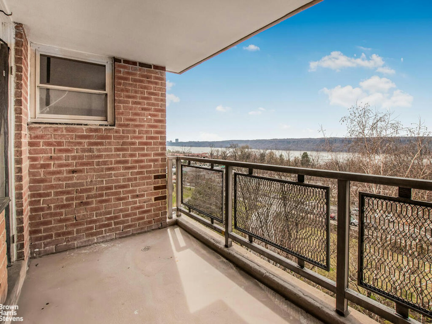 a view of terrace with sky view
