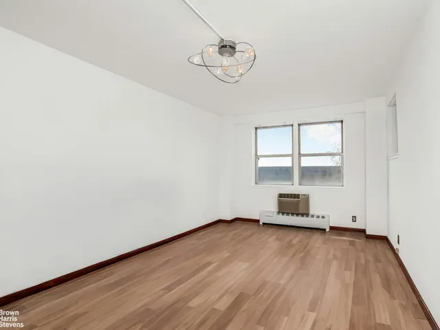 $295,000 | 5800 Arlington Avenue, Unit 7L | North Riverdale