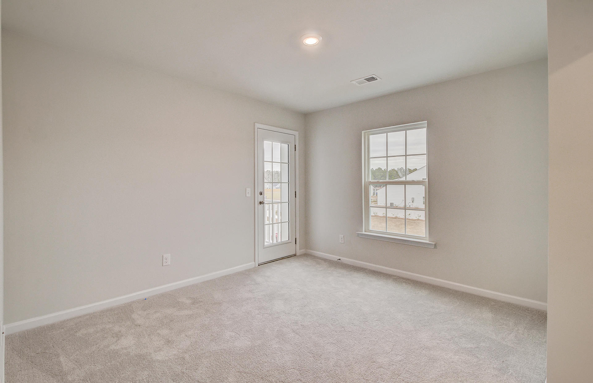 707 Squire Pope Road Summerville, SC 29486 - Photo 16 of 39 17