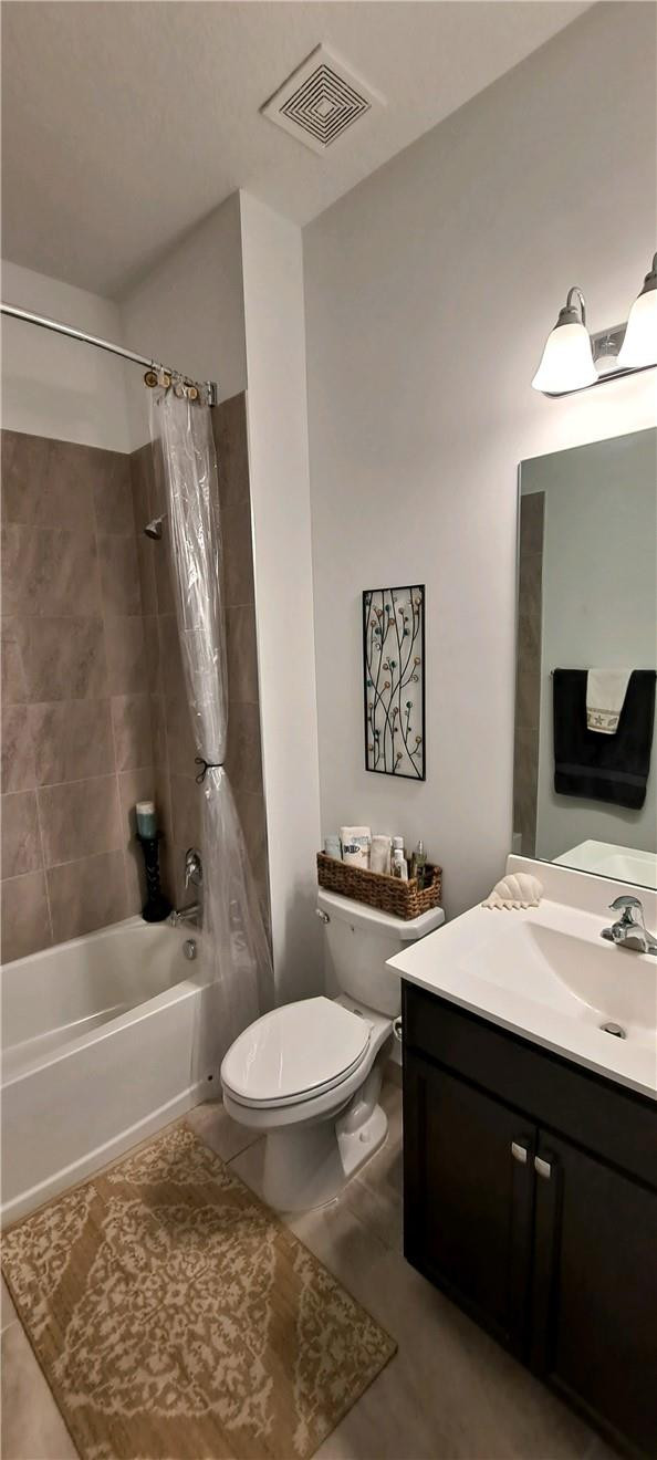 1111 Arrowhead Point Road Loxahatchee, FL 33470 - Photo 8 of 23 Downstairs full bath