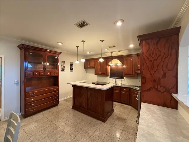 $549,000 | 512 Bertloma Street, Pasadena, TX 77502