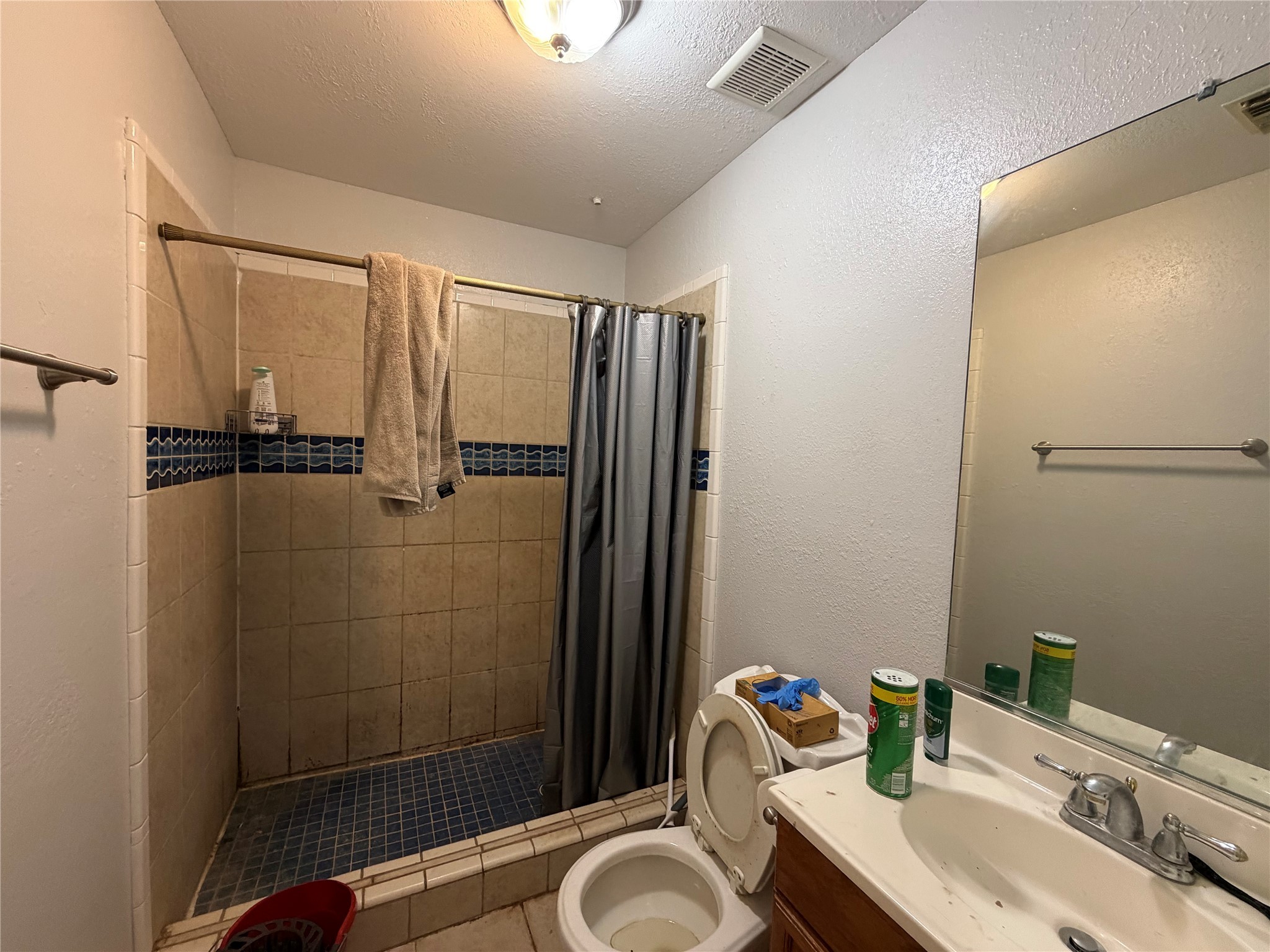 512 Bertloma Street Pasadena, TX 77502 - Photo 16 of 16 1 full bath