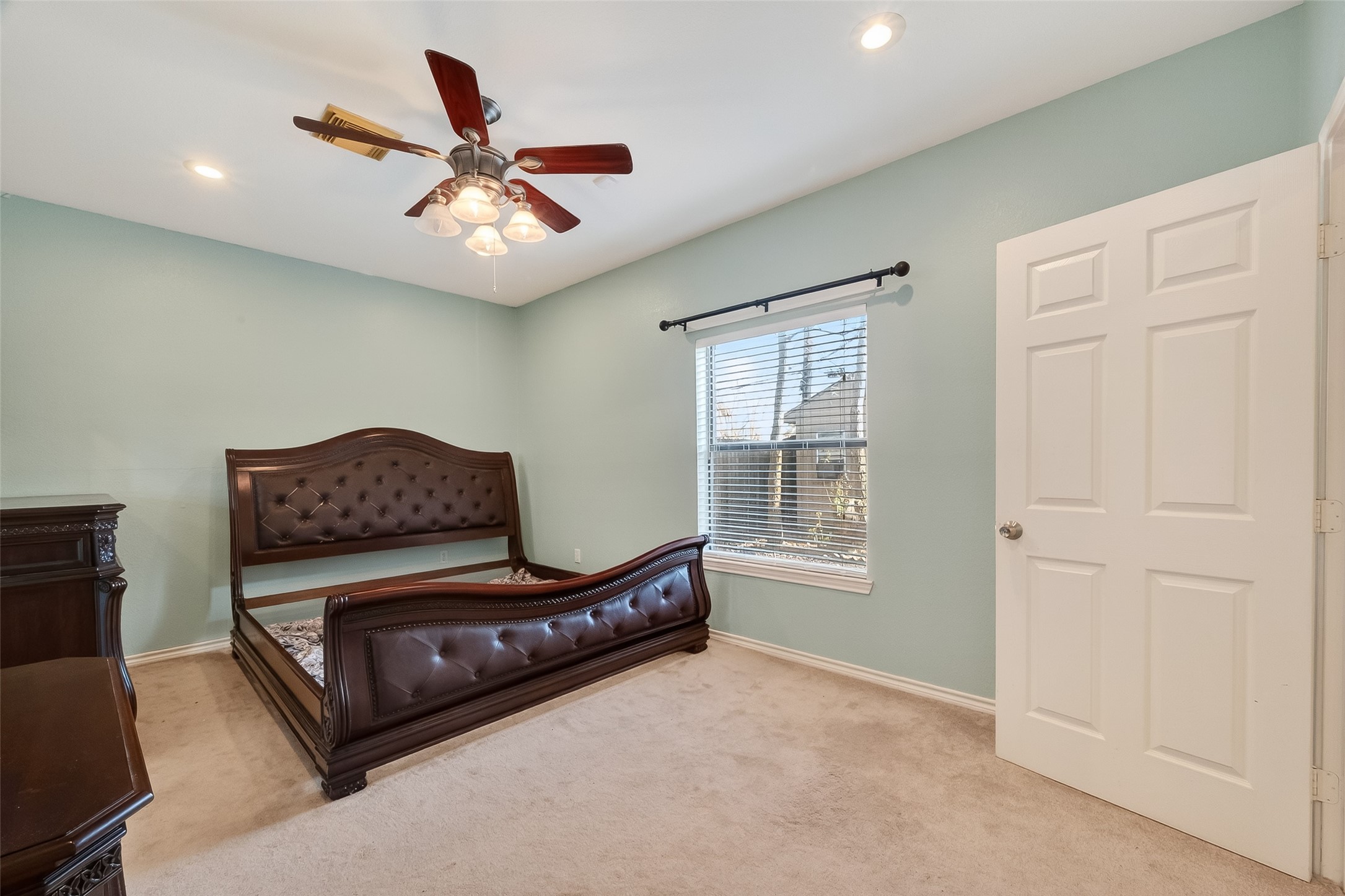 512 Bertloma Street Pasadena, TX 77502 - Photo 41 of 48