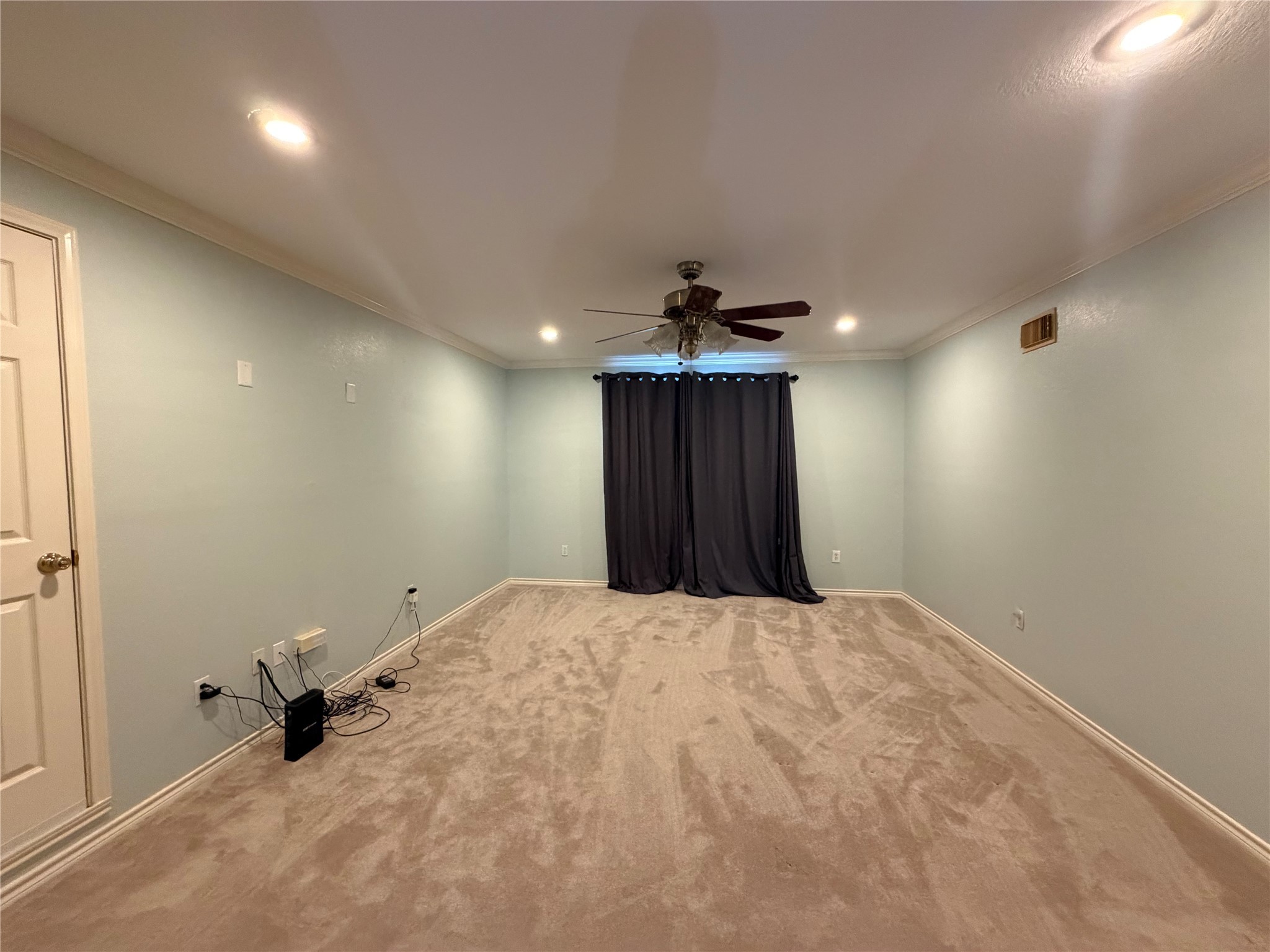 512 Bertloma Street Pasadena, TX 77502 - Photo 8 of 16 Gameroom