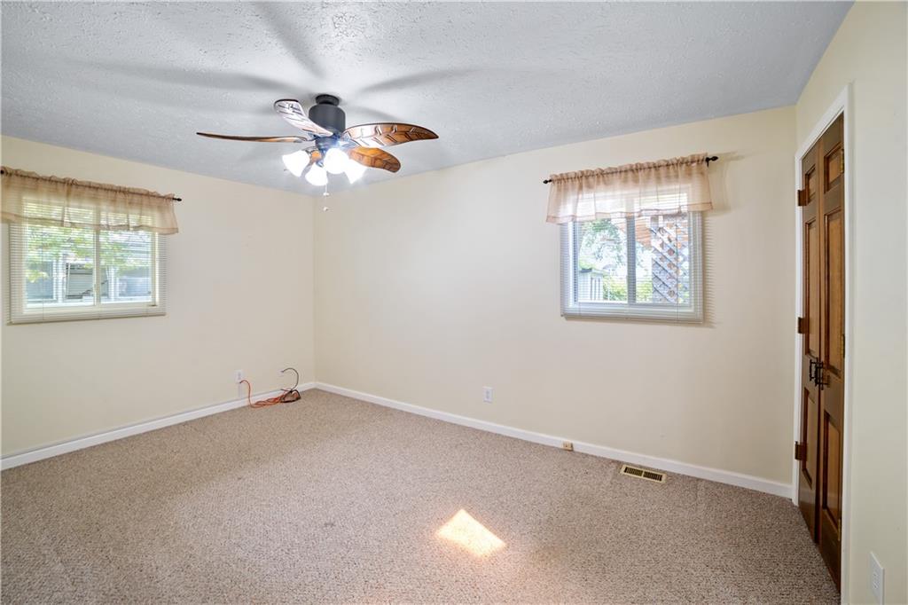 708 Alexander Street Greenwood, IN 46143 - Photo 15 of 33