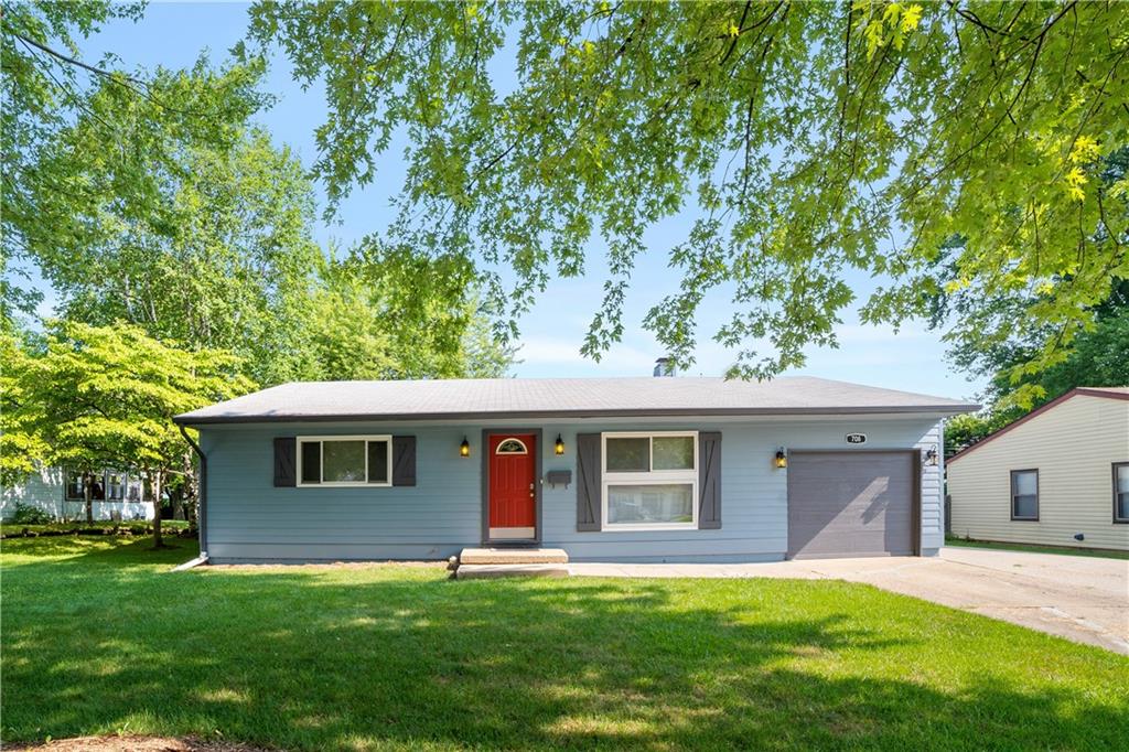 708 Alexander Street Greenwood, IN 46143 - Photo 5 of 33