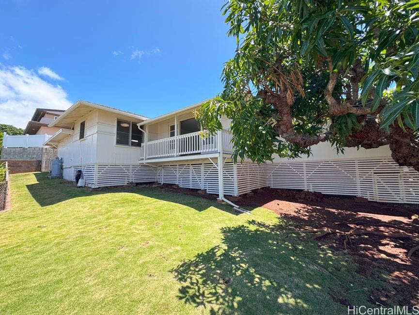 1220 Center Street, Unit B Honolulu, HI 96816 - Photo 17 of 21 Back Yard
