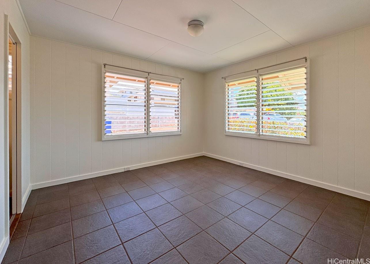 1220 Center Street, Unit B Honolulu, HI 96816 - Photo 5 of 21 Primary Bdrm