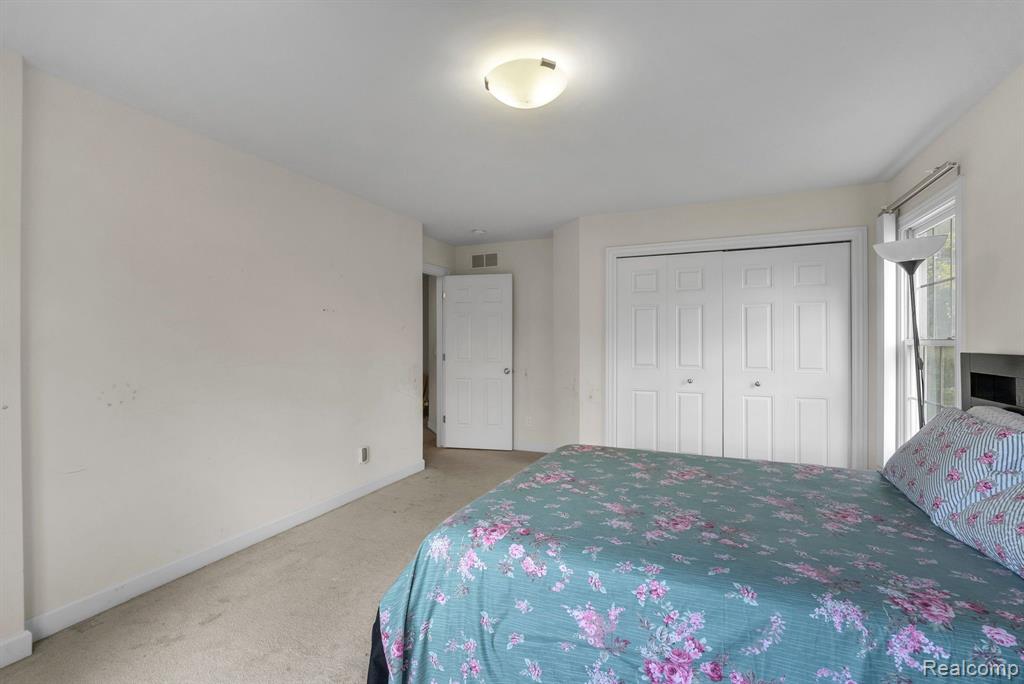 6476 North Beck Road Canton, MI 48187 - Photo 18 of 33