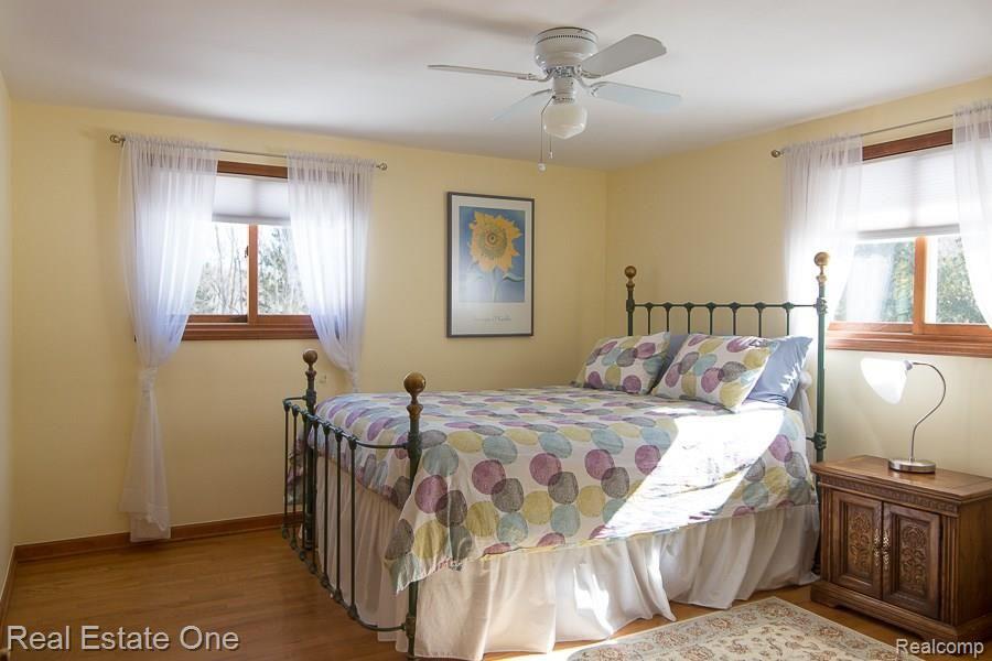 4033 Collins Road Rochester, MI 48306 - Photo 18 of 25 Collins_w_1.jpg