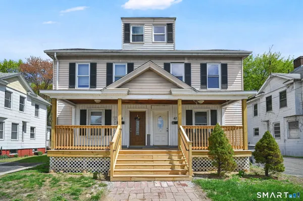 $2,400 | 42 Hartford Avenue, Enfield, CT 06082