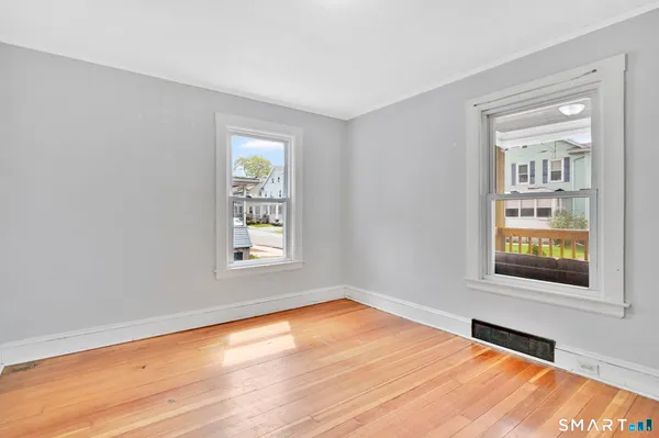 $2,400 | 42 Hartford Avenue, Enfield, CT 06082