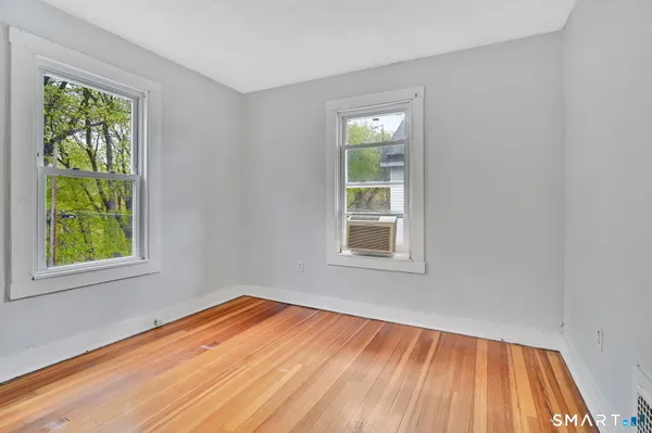 $2,400 | 42 Hartford Avenue, Enfield, CT 06082