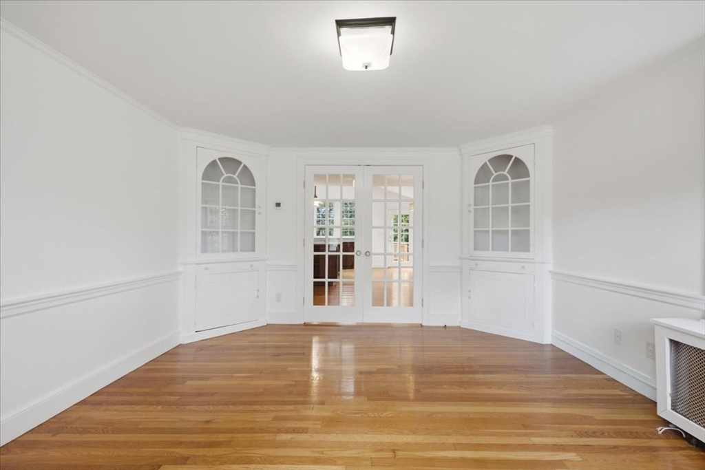 320 First Parish Road Scituate, MA 02066 - Photo 9 of 34